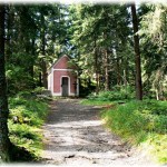 This very nice small chapel is one of our popular place for short trip. There is nice look-out above the chapel. Only 10 minutes by car and 15 minutes walk from our place. And there is a nice restaurant on the way!